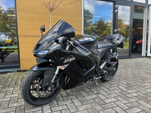 kawasaki - ninja-zx-6r