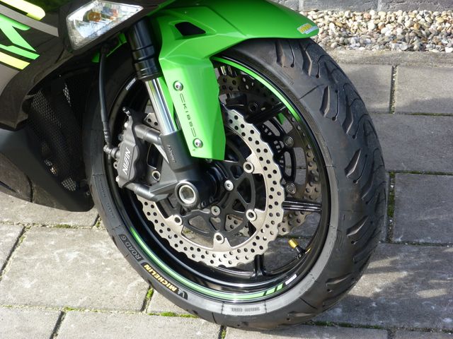 kawasaki - ninja-zx-6r