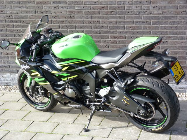 kawasaki - ninja-zx-6r