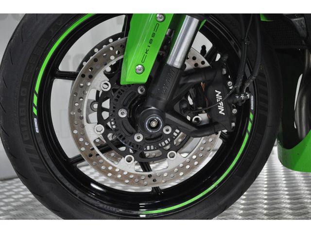 kawasaki - ninja-zx-6r