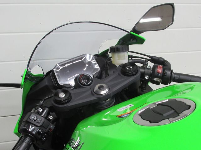 kawasaki - ninja-zx-6r