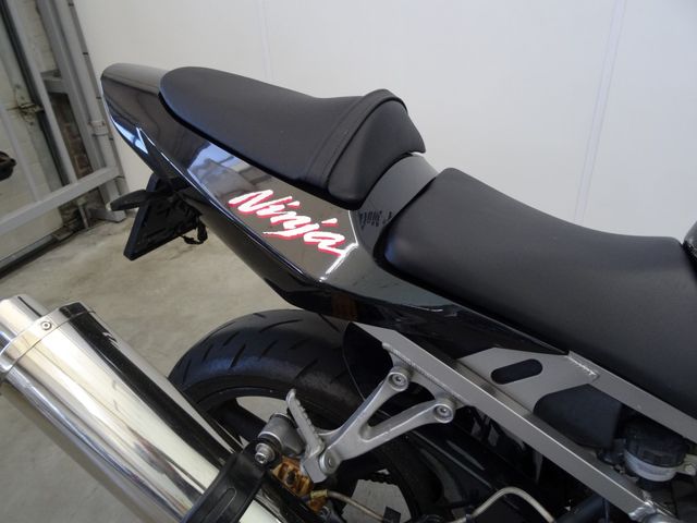 kawasaki - ninja-zx-6r
