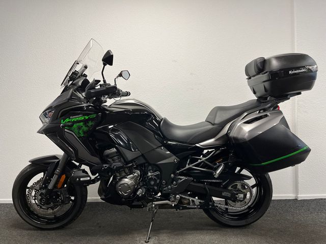 kawasaki - versys-1000-grand-tourer