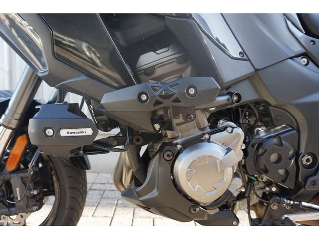 kawasaki - versys-1000-grand-tourer