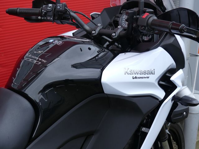 kawasaki - versys-1000-grand-tourer