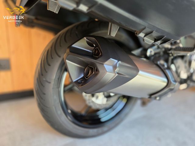 kawasaki - versys-1000-grand-tourer