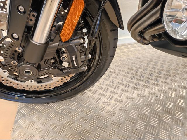 kawasaki - versys-1000-grand-tourer