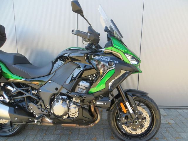kawasaki - versys-1000-s-grand-tourer