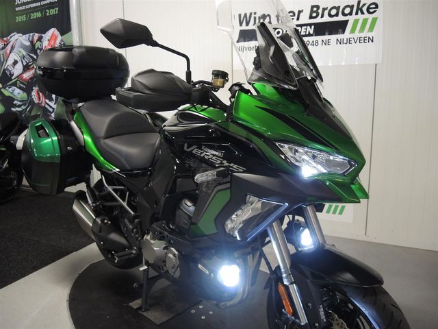 kawasaki - versys-1000-se-grand-tourer