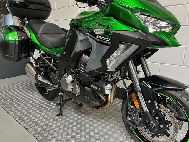 kawasaki - versys-1000-se-grand-tourer