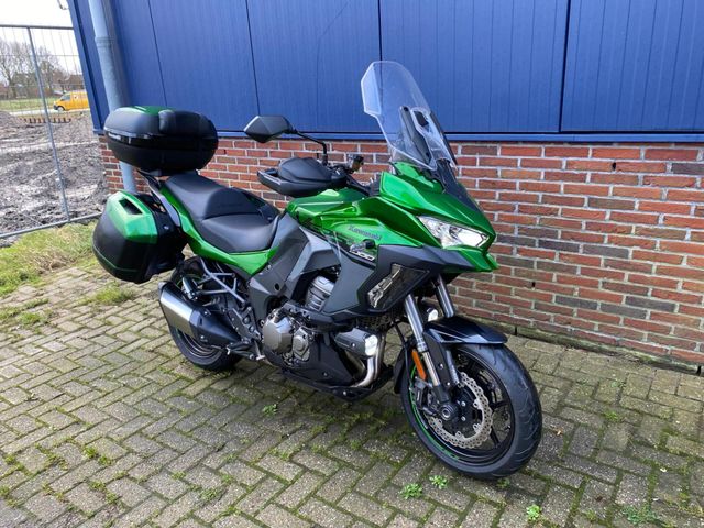 kawasaki - versys-1000-se-grand-tourer