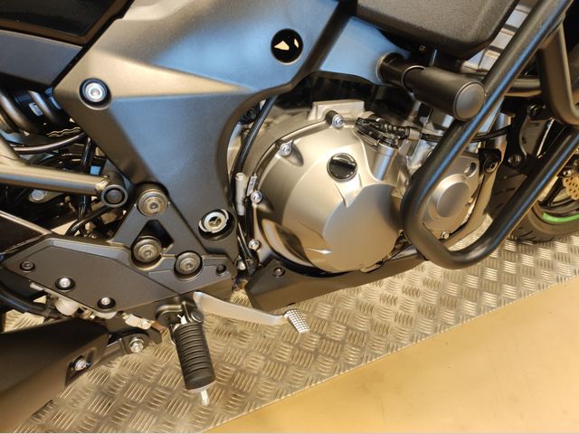 kawasaki - versys-1000-se-grand-tourer