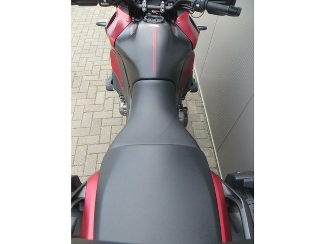 kawasaki - versys-1000-se-grand-tourer