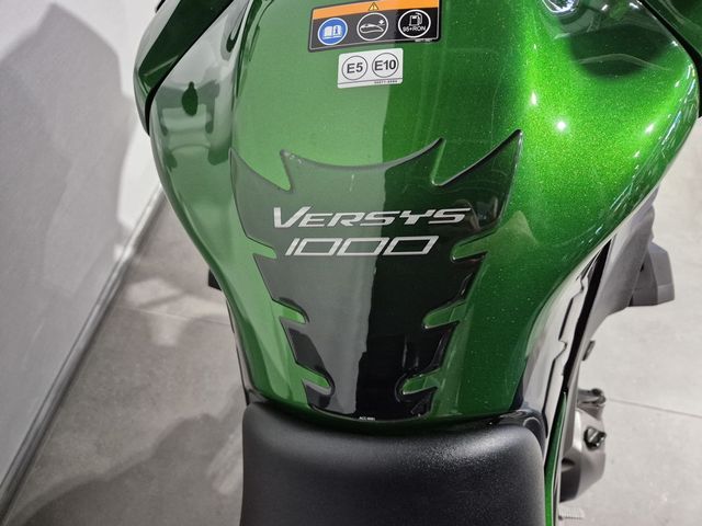 kawasaki - versys-1000-se-grand-tourer