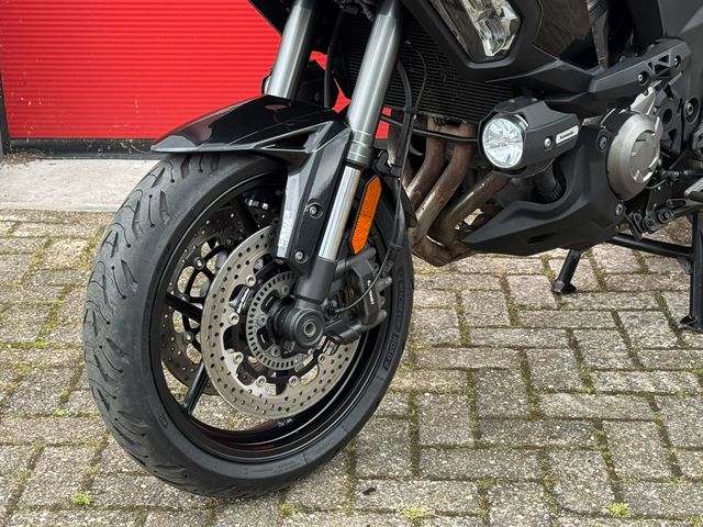 kawasaki - versys-1000-se-grand-tourer