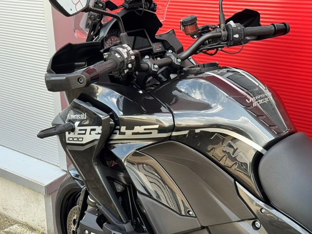kawasaki - versys-1000-se-grand-tourer