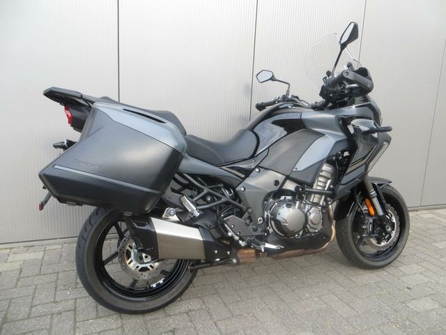 kawasaki - versys-1000-se-tourer