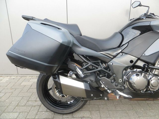 kawasaki - versys-1000-se-tourer