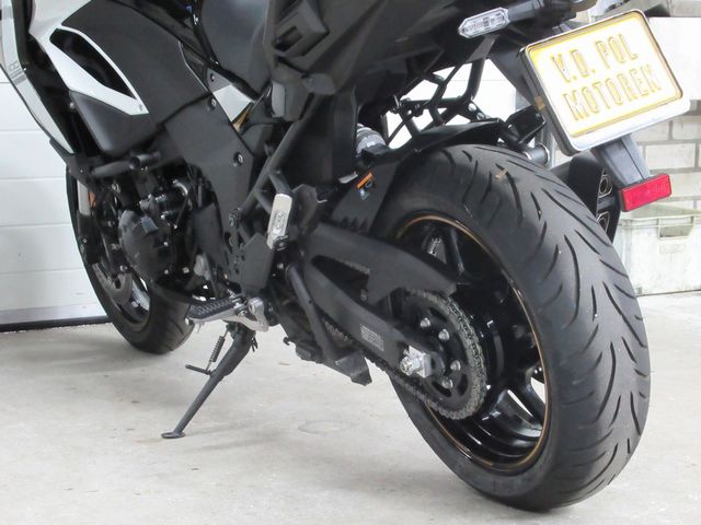 kawasaki - versys-1100-se
