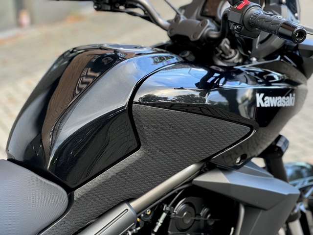 kawasaki - versys-650-abs