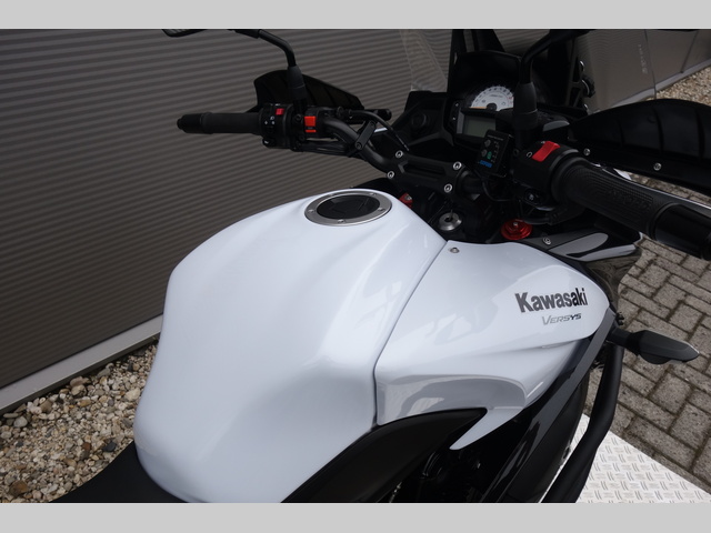 kawasaki - versys-650-abs