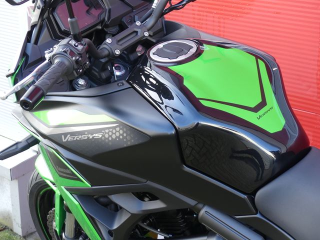 kawasaki - versys-650-abs