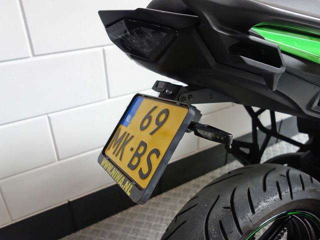 kawasaki - versys-650-abs