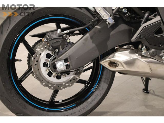 kawasaki - versys-650-abs
