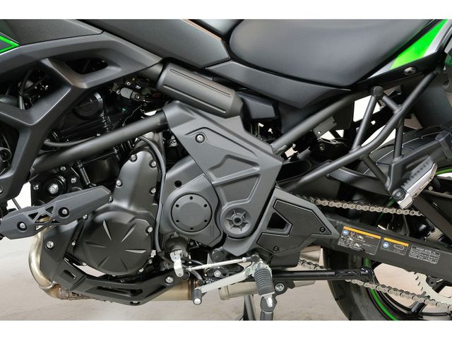 kawasaki - versys-650-grand-tourer