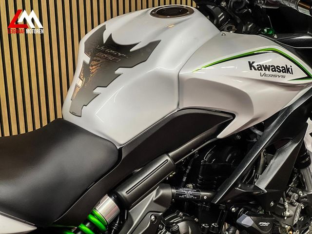 kawasaki - versys-650-grand-tourer