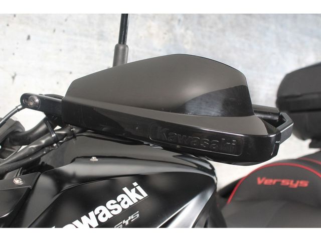 kawasaki - versys-650-grand-tourer