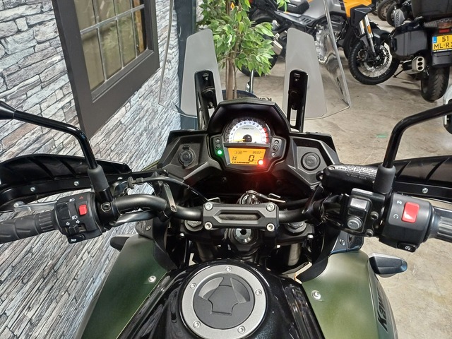 kawasaki - versys-650-grand-tourer