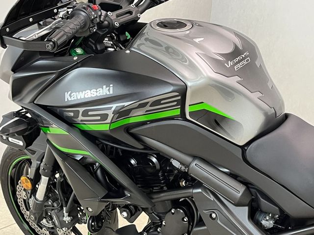 kawasaki - versys-650-grand-tourer