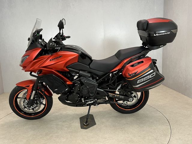 kawasaki - versys-650-grand-tourer