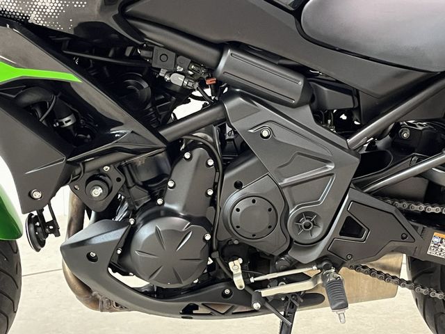 kawasaki - versys-650-grand-tourer