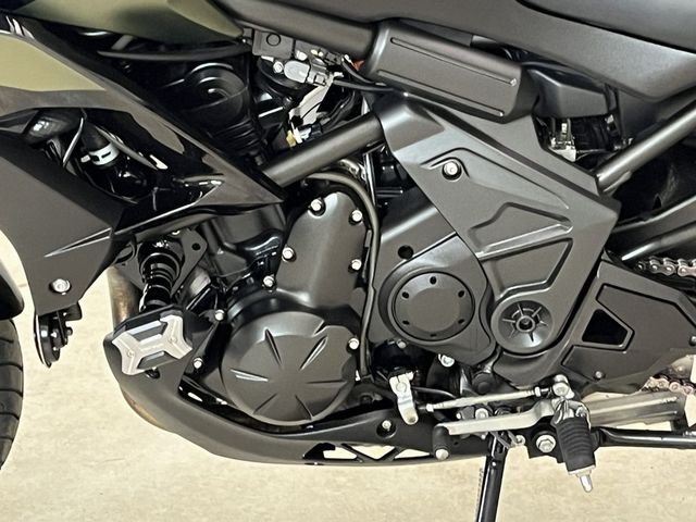 kawasaki - versys-650-grand-tourer