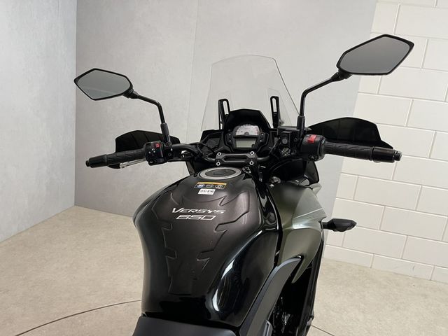 kawasaki - versys-650-grand-tourer