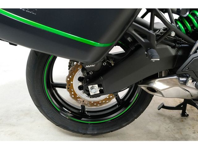 kawasaki - versys-650-grand-tourer
