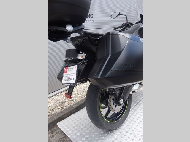 kawasaki - versys-650-grand-tourer