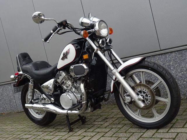 kawasaki - vn-750-vulcan