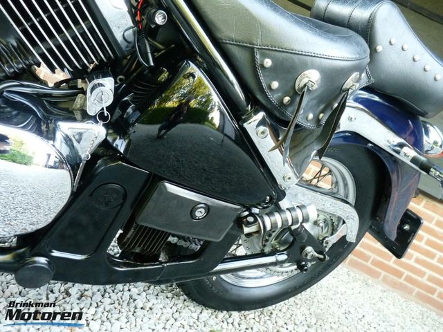 kawasaki - vn-800-classic