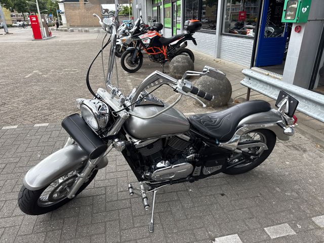 kawasaki - vn-800-classic