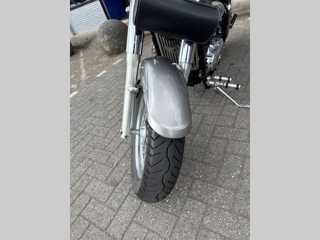 kawasaki - vn-800-classic