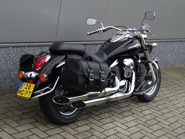 kawasaki - vn-900-classic