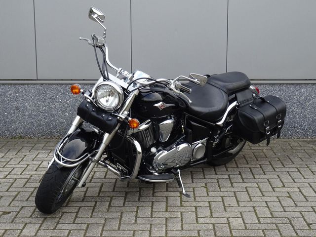 kawasaki - vn-900-classic