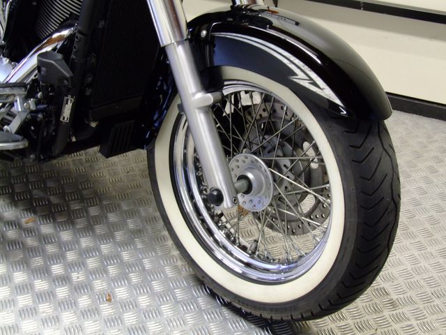 kawasaki - vn-900-classic