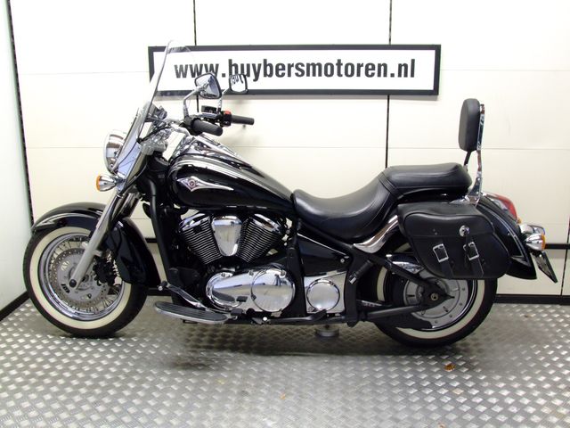 kawasaki - vn-900-classic