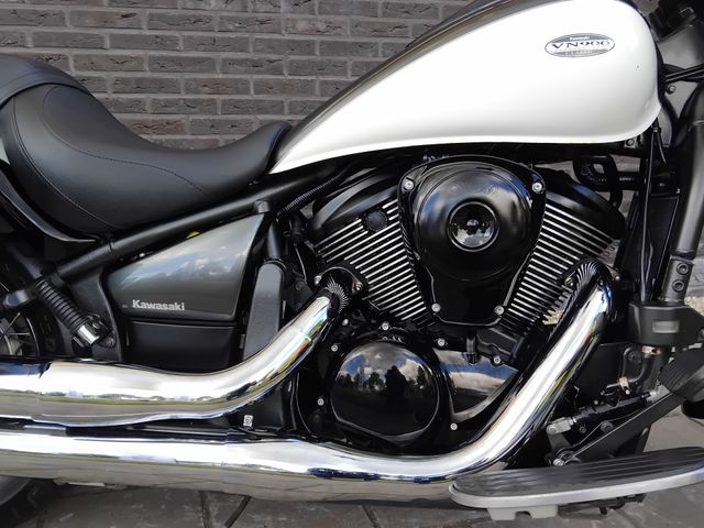 kawasaki - vn-900-classic