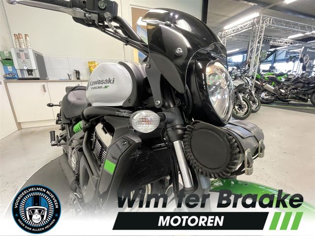 kawasaki - vn-900-classic-se