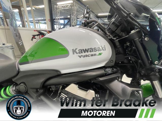 kawasaki - vn-900-classic-se